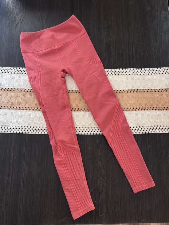 Fabletics Pants - Seamless High-Waisted Compressive Legging
